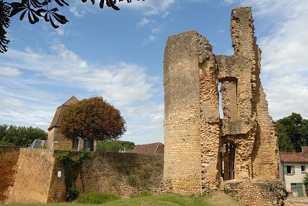 Joindre la mairie de Val de Louyre et Caudeau (Source : Wikipédia Commons)