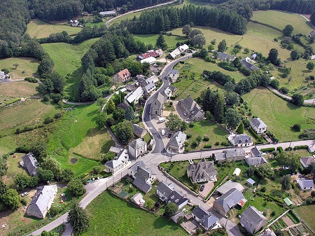 Mairie de Champagnac-la-Noaille par téléphone (Source : Wikipédia Commons)