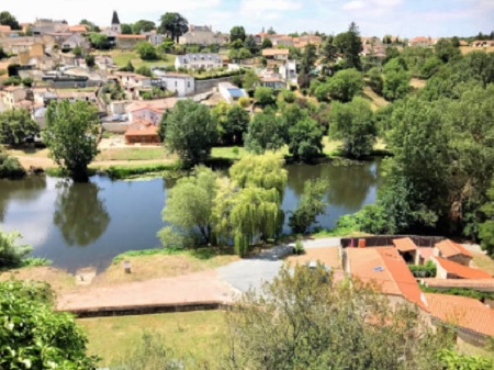 Pierrefitte dans les Deux-Sèvres et sa mairie à joindre par téléphone Pierrefitte dans les Deux-Sèvres et sa mairie à joindre par téléphone